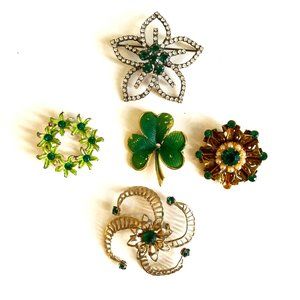 Quintet of gorgeous green vintage brooches, including Coro
